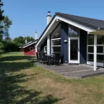 1 House B 140