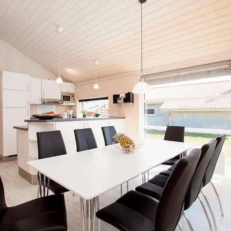 בית נופש 1 House B 140 *