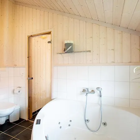 בית נופש 1 House B 140 *